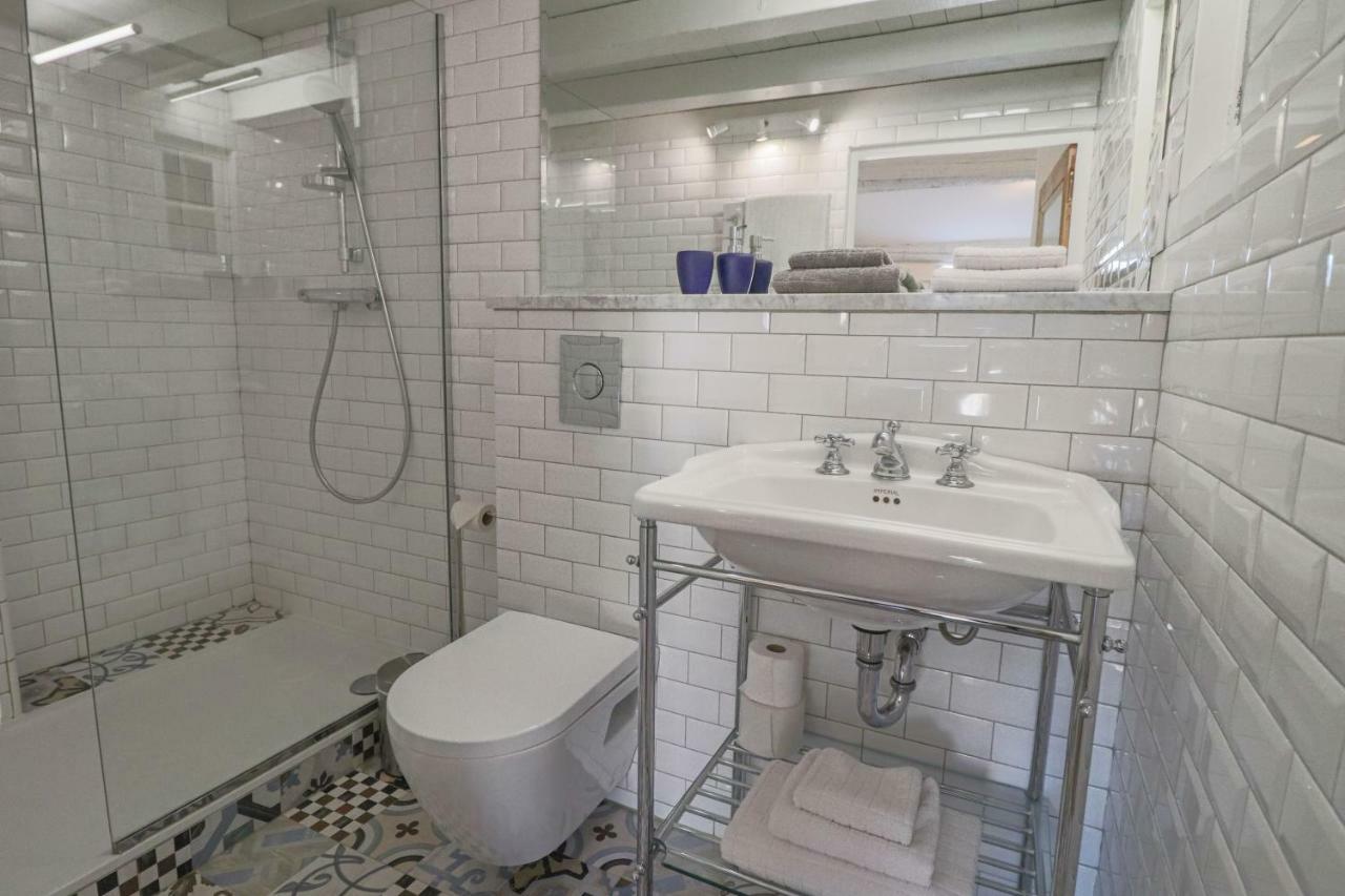 אנטיב Clt - Unique Duplex & Terrace On The Provencal Market מראה חיצוני תמונה